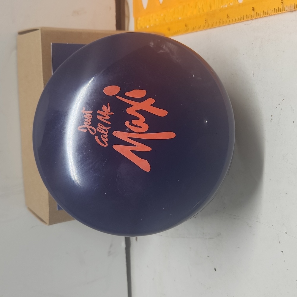 Just Call Me Maxi luxury bath powder